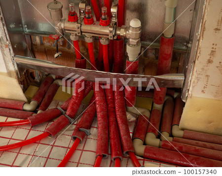 Underfloor heating installation 100157340