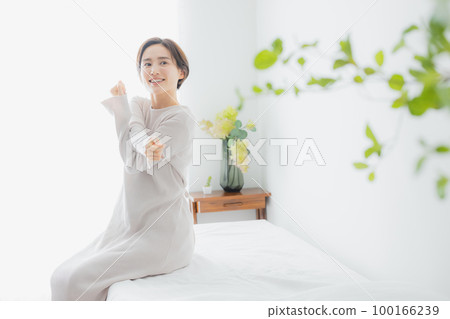 臥室裡的女人》 100166239