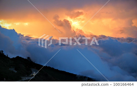 beautiful natural colors of sunset with clouds 100166464