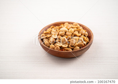 Peanuts snacks spicy spicy peanuts snack 麻ーピー 100167470