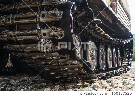 Gas service crawler Chetra TM-140 in the on a mountain river 100167529