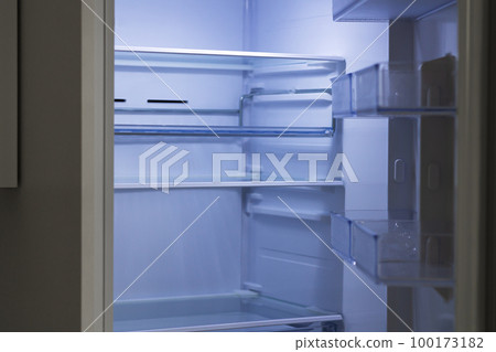 Open empty fridge clean defrosting refrigerator Open empty fridge clean defrosting refrigerator 100173182