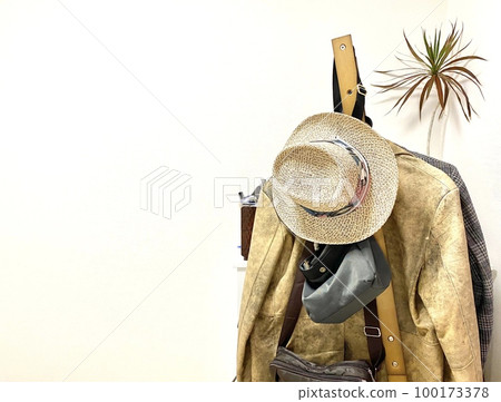 vacation in the distant days 100173378