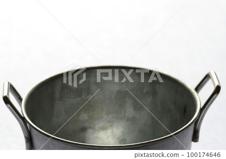 miniature pot 100174646