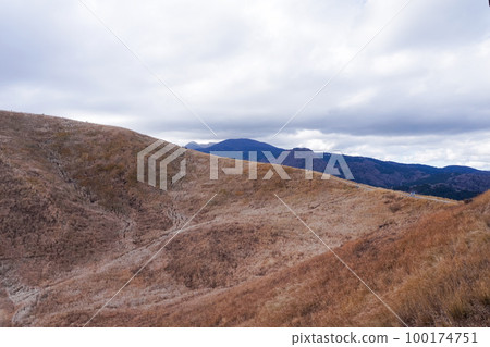 1月大室山登頂[靜岡縣伊東市] 100174751