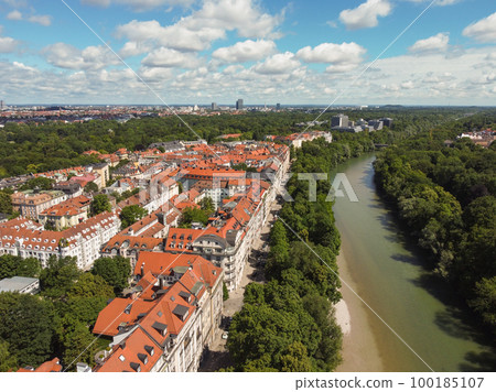 Aerial view on Marienplatz town hall and Frauenkirche in Munich, Germany 100185107