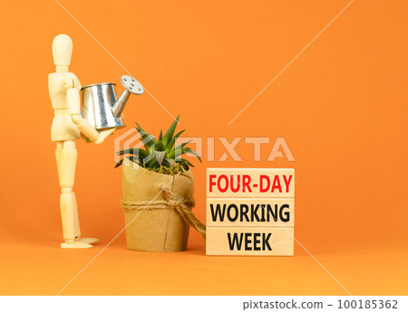 Four-day working week symbol. Concept words Four-day working week on wooden block on a beautiful orange table orange background. Businessman icon. Business four-day working week concept. Copy space. 100185362