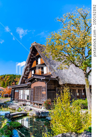 Autumn Shirakawa-go Kanda House 100192892