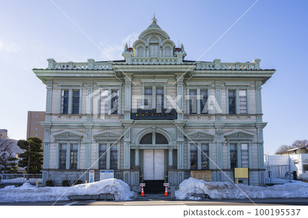 Former Main Building of The 59th Bank (Aomori Bank Memorial Museum) in Hirosaki City, Aomori Prefecture 100195537