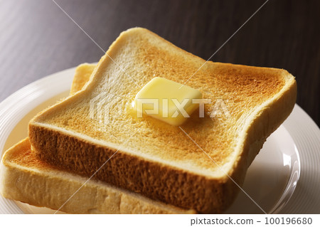 Toast with butter Toast with butter 100196680