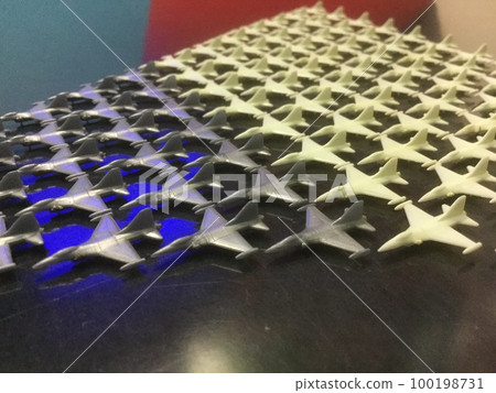 My miniature plastic model collection This time it's the Lockheed Martin F-16 Fighty 100198731