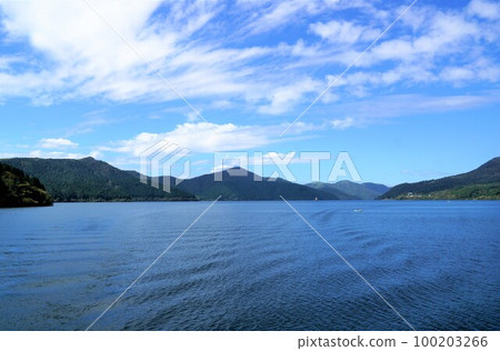 Scenery of Hakone Lake Ashinoko Scenery of Hakone Lake Ashinoko 100203266