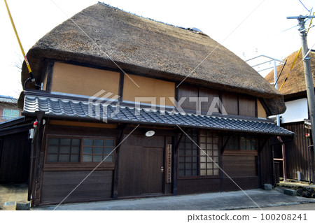 Kashima City, Saga Prefecture Hizen Hamashuku "Townscape with Thatched Roofs" Kashima City, Saga Prefecture Hizen Hamashuku "Townscape with Thatched Roofs" 100208241