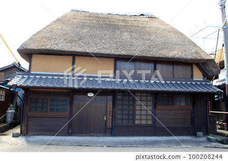 佐賀縣鹿島市肥前濱宿“茅草屋頂的街道” 佐賀縣鹿島市肥前濱宿“茅草屋頂的街道” 100208244
