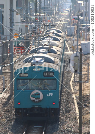 Spring 2023: Wadamisaki Line 103 series (Hyogo ⇔ Wadamisaki) just before retirement 100210022