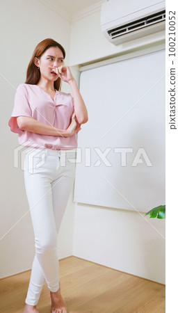 air conditioner has bad smell 100210052