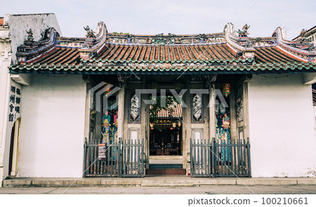 Chinese temple in George Town, Malaysia 100210661