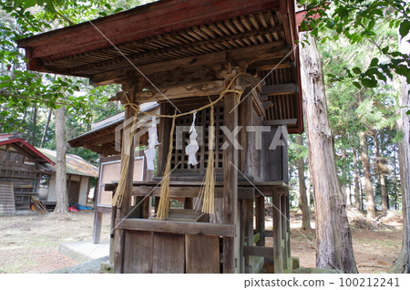 信州、安曇野、上堀諏訪神社、秋葉神社、安曇野名匠、立川豐八,建於文政時代 信州、安曇野、上堀諏訪神社、秋葉神社、安曇野名匠、立川豐八,建於文政時代 100212241
