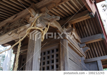 Shinshu, Azumino, Kamibori Suwa Shrine, Akiba Shrine, Azumino master craftsman, Toyohachi Tatekawa, erected in the Bunsei era Shinshu, Azumino, Kamibori Suwa Shrine, Akiba Shrine, Azumino master craftsman, Toyohachi Tatekawa, erected in the Bunsei era 100212243