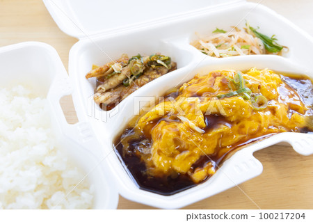 Delicious Chinese Cuisine, Crab Ball Bento Delicious Chinese Cuisine, Crab Ball Bento 100217204