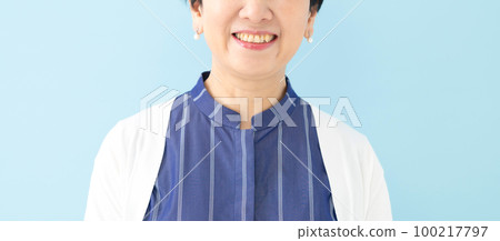 Senior female portrait Senior female portrait 100217797