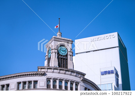 東京城市景觀,日本 3.11,下午 2:46。東日本大地震 12 週年。銀座的沉默=第11名 東京城市景觀,日本 3.11,下午 2:46。東日本大地震 12 週年。銀座的沉默=第11名 100217922