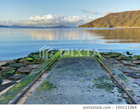 桂濱、倉橋島、吳市軌道消失在海中 100221064