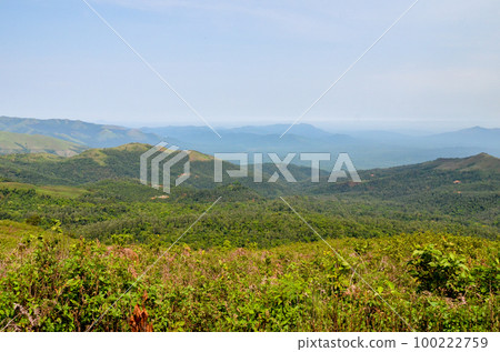 Mullayangiri range of mountains in Chikmagalur, India Mullayangiri range of mountains in Chikmagalur, India 100222759