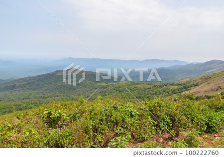 Mullayangiri range of mountains in Chikmagalur, India 100222760