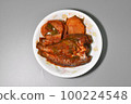 這是早點做飯。 100224548