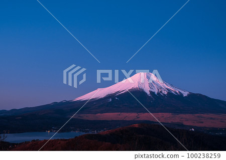 Mt. Fuji at dawn 100238259