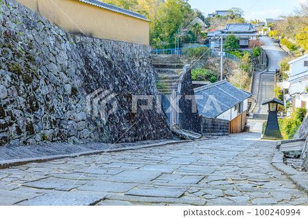 冬天的杵築城下町、大分縣杵築市須谷之坂、鹽谷之坂 100240994