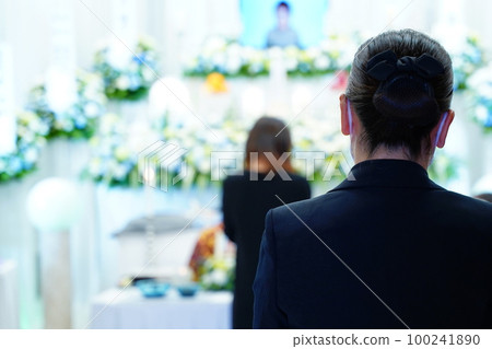 儀式小姐 100241890