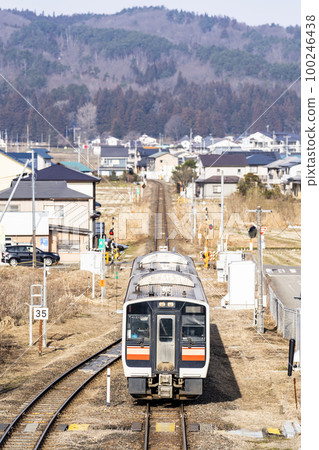 Scenery of the Tadami Line Train at Aizusakashita Station Aizusakashita Town, Fukushima Prefecture 100246438
