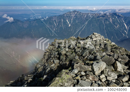 The Northern Alps, the Hotaka mountain range, the Brocken phenomenon of Gendarme, and the view of Mt. Kasagatake 100248090