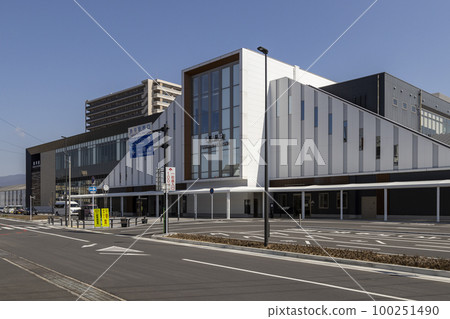 JR Shin-Isahaya Station West Exit [Isahaya City, Nagasaki Prefecture] 100251490