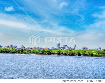 Tokyo Skytree seen from Konodai in spring 100253700