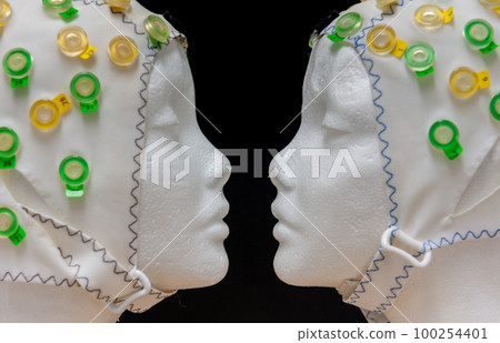 Face Vase illusion with dummy heads Face Vase illusion with dummy heads 100254401