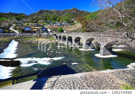 [Oita Prefecture] Yabakei Bridge in sunny weather 100254898