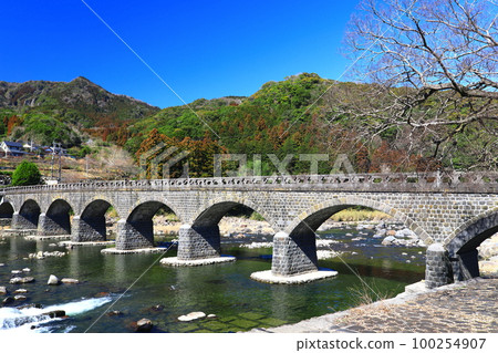 [Oita Prefecture] Yabakei Bridge in sunny weather 100254907