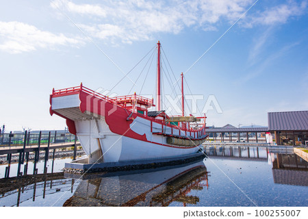 奈良市,平城京遺址,開往唐朝的複興船 奈良市,平城京遺址,開往唐朝的複興船 100255007