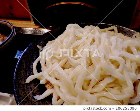 Musashino Udon Udon Noodles with Meat and Green Onions Handmade Udon Udon Musashino Udon Udon Noodles with Meat and Green Onions Handmade Udon Udon 100255096
