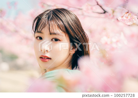 Female beauty flower Female beauty flower 100257728
