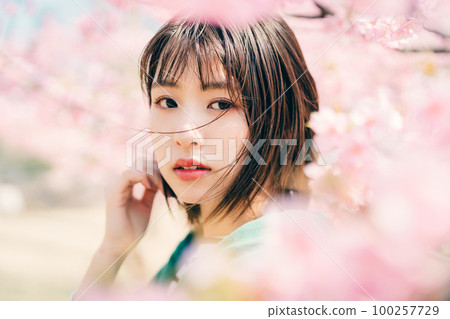 Female beauty flower 100257729