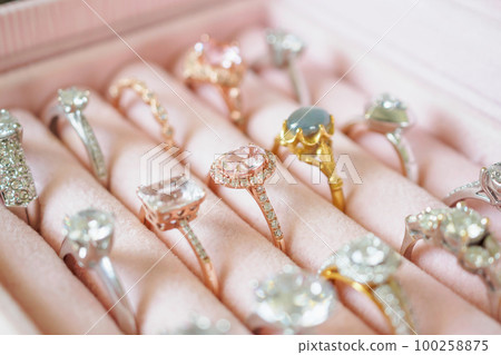 Gold jewelry diamond rings in box 100258875