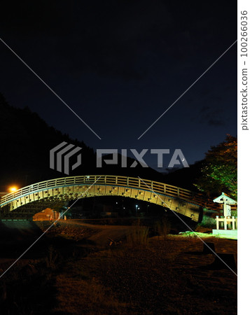 Naraijuku on a moonlit night Kiso Ohashi Bridge Naraijuku on a moonlit night Kiso Ohashi Bridge 100266036