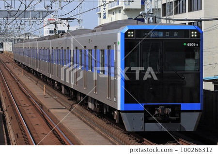 Toei Mita Line Type 6500 Shin-Takashimadaira Station 100266312