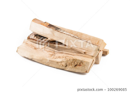Stack of cut logs firewood 100269085
