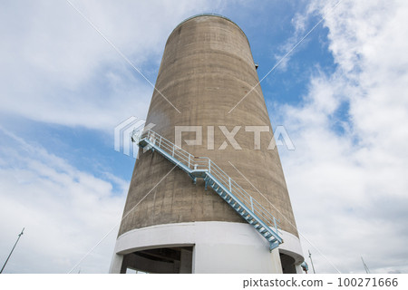 The Silo in Silo park in Wynyard quarter an iconic playground in Auckland, New Zealand. The Silo in Silo park in Wynyard quarter an iconic playground in Auckland, New Zealand. 100271666