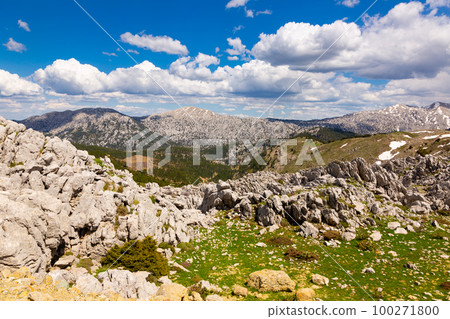 Landscape of mountains on border between Konya and Isparta, Turkey Landscape of mountains on border between Konya and Isparta, Turkey 100271800